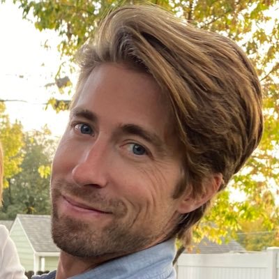 rymorey's profile picture. Creative Entrepreneur