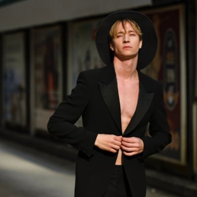 vladkvartin's profile picture. Dancing With The Stars • Top 20 SYTYCD • Choreographer/Teacher • @cleartalentgroup