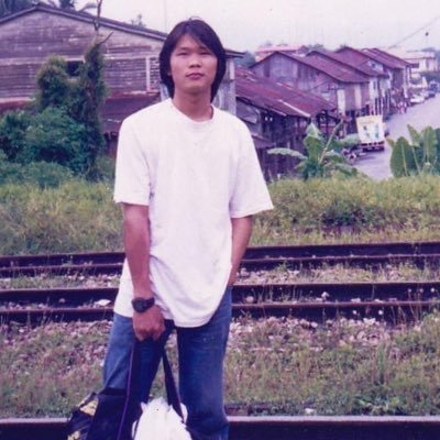 追寻底片的味道。美感,是可以养成。瞬间,是可以捕捉。而味道,却难以描述......不去抗拒数码化的浪潮,也不忽视过去菲林胶卷的美好存在,进而融合现代与传统之间。侘寂🍵幽玄❄️物哀🥀的空气感!
