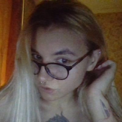 православная дева, единственная в семействе графов Вискаревых.