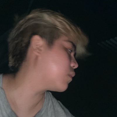 mmmMED_'s profile picture. 