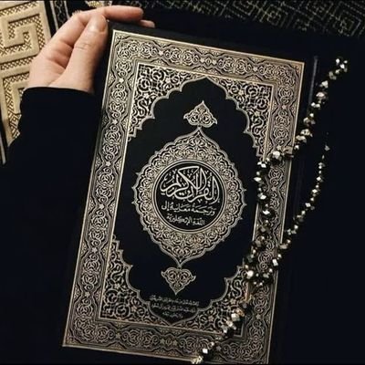 دانش آموخته اقتصاد . نه خوشبین هستم نه بدبین همیشه واقع بینم