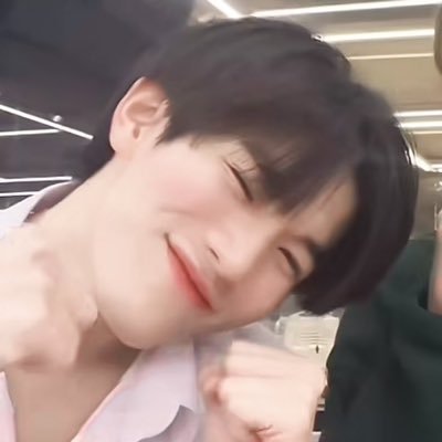 * 𓂃 ท่ามกลางผู้คนมากมายเธอคือปลายทางของสายตาที่ทำให้เรายิ้มได้อยู่เสมอ🌻 ꒰ @tawattannn @gemini_ti ꒱ 🪥𐐪𐑂 ¨̮𓂃