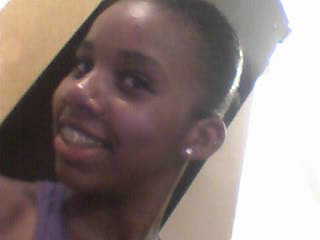 estersttorada13's profile picture. 