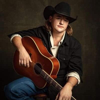 Country music singer/songwriter 
backup account 
https://t.co/9YI9VTAb1j