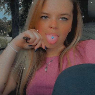 RebeccaaLynnnC's profile picture. everybody leaves