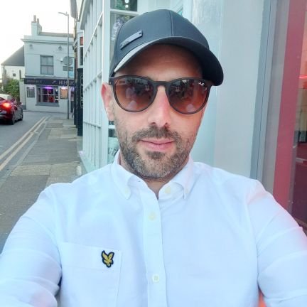 silogramm's profile picture. You gonna eat that?