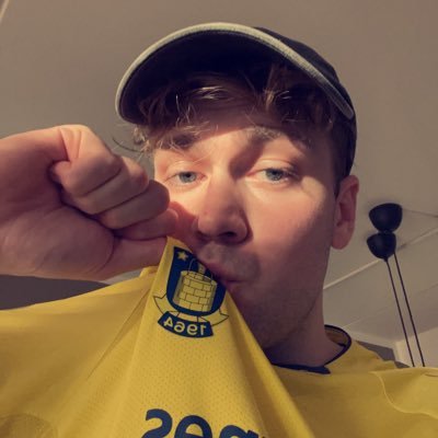 marcushoeyer's profile picture. Sæsonkortholder på Vesttribunen, Klub Europa Lounge #Brøndby • Spurs fan anno 06’ #THFC.