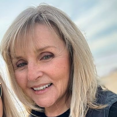 RaeChitt's profile picture. 