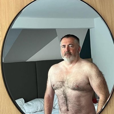 JamsErick34393's profile picture. To be a traveller is not easy life goes on