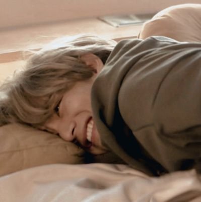 ''𝐩𝐥𝐞𝐚𝐬𝐞 𝐮𝐬𝐞 𝐛𝐭𝐬 𝐭𝐨 𝐥𝐨𝐯𝐞 𝐲𝐨𝐮𝐫𝐬𝐞𝐥𝐟'' ♡︎ 𝐦𝐚𝐫𝐭𝐢𝐧𝐚, 21 | 𝐛𝐭𝐬 𝐮𝐥𝐭 シ︎ https://t.co/y3EidPmcdV