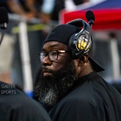 @BrokkSquadFB Asst. HFC/Defensive Coordinator | Linebackers | #DARKside 🏴‍☠️ | Ppl don’t care how much you know until they know how much you care | φβε 🤘🏽