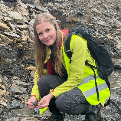 Geoscientist with a passion for carbonate rocks at @PaleoFAU @norbayern @UniFAU 🔨 | amateur artist - professional mess 🎨✏️ | she/her