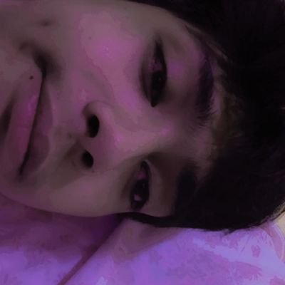 thadeyoww's profile picture. 