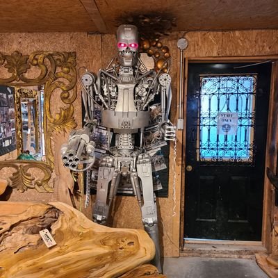 lavz61's profile picture. Destiny is all!