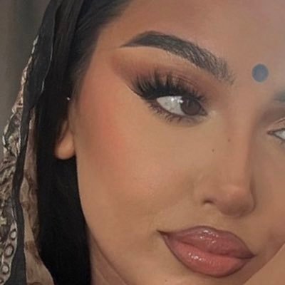 yyasx's profile picture. walking meme