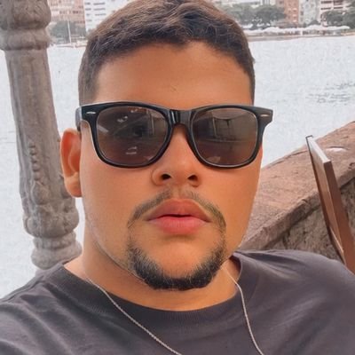 A frescurinha aqui é massa visse 😛 #PST passo 24h aqui para falar do @sportrecife ❤️🖤