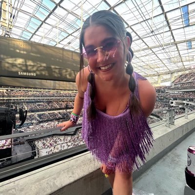 emily_ann1129's profile picture. NU ’22 she/her
