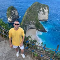 OzOz (@var_ula) 's Twitter Profile
