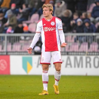 Football Player for @AFCAjax and the Danish National Team 🇩🇰