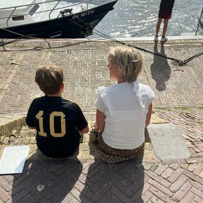 Kind van de Allerhoogste❤, i am aware and awake🧐onderdeel van het duo Peet en Peet🥰 zorg voor de 2 leukste zoons op aarde💙 werk in verpleeghuis
