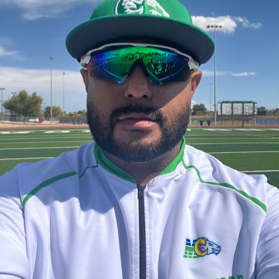 Montwood High School Defensive Coordinator / Outside Linebackers Coach 🐏🏈 SPED Teacher