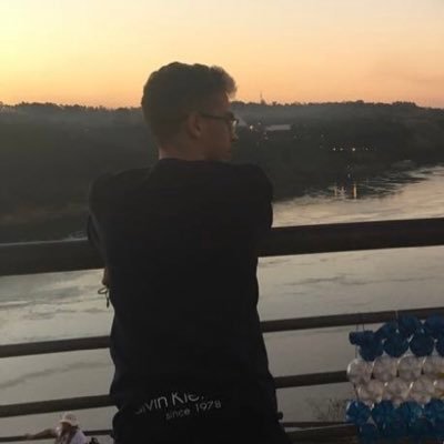 jv_garbelotto's profile picture. apenas um show, nada mais que isso