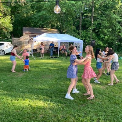 KushLegal's profile picture. I like Halestorm.  A lot.  The Black Crowes shirt was from a show at Pantages Théâtre in Hollywood.  They were pretty awesome, too.