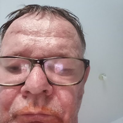 DanielEonn928's profile picture. 