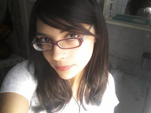 Soy una chica que le encanta salir con sus amigos y amigas y disfrutar de la vida ;D
Si deseas saber algo sobre mi pregunta!