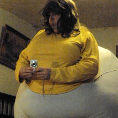 MadisonnQueen's profile picture. she\her ~edtwt~ SW - 200 CW- 140 LW-128 GW- 120 ugw - 100