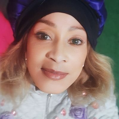 Fashion Designer, Kenyan born  SA MK Veteran 's daughter/grew up Zanzibar. Living single  ❤️ my relaxed peaceful life ⚘️  just  RETWEETING AWESOME TWEETS ONLY