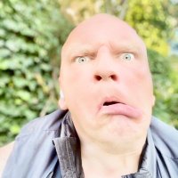 L Dot (@vapegeek10) 's Twitter Profile