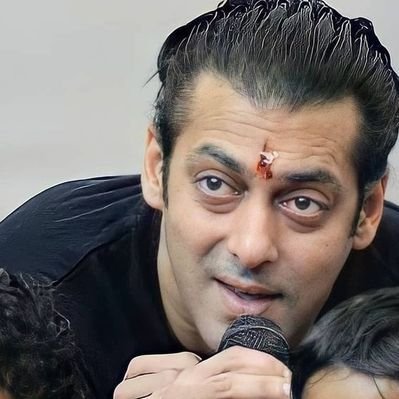 Here since 2015 ( if you are bad I'm your dad)                    

The GOAT @beingsalmanKhan 👑