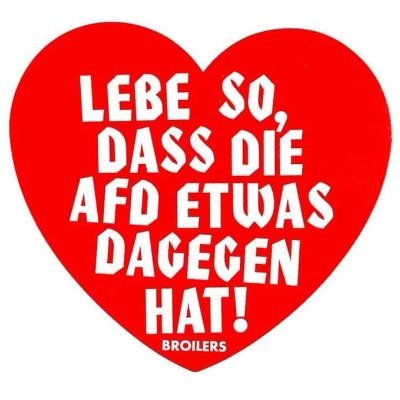 Dorfkind: Metalhead zwischen Punk & FOLKsmusik und ich liebe es
Trash TV ohne Twitter ist möglich
aber sinnlos
bin die Schnittmenge aus Slash & Wittler