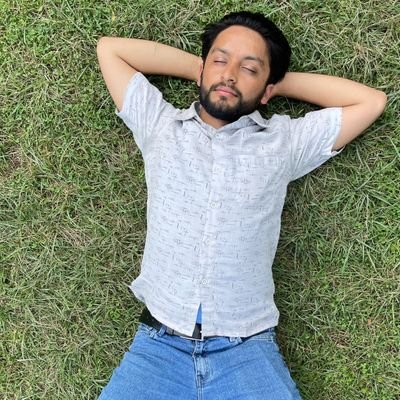 ठुलाे कुरा साेच्नुस,तेज साेच्नुस,अरु भन्दा छिटाे साेच्नुस।।
विचार माथि कसैकाे एकाधिकार छैन !!
राजनितीक कुरामा थोरै बढि चासो राख्छु😊
कम बोल्छु,धेरै सुन्छु।