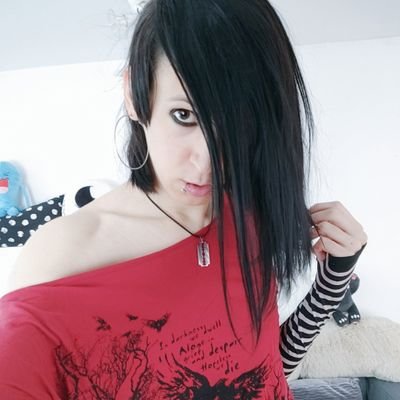18+ Rawr for more hot Emo Trap/Femboy stuff join my OnlyFans and check out my ManyVids. :P
Find all my Links here: https://t.co/JPnFDcH8VH