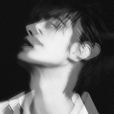 Lunadelacruz143's profile picture. Let me die in your arms.