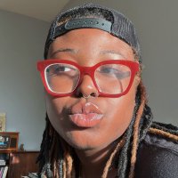 efua (@ehfweezy) 's Twitter Profile
