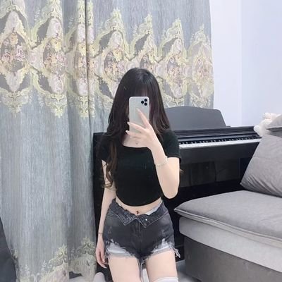 Kiki1466171556's profile picture. 本人在足浴店上班，下班了兼职，见面满意付 飞机https://t.co/wJEwA9iO9l