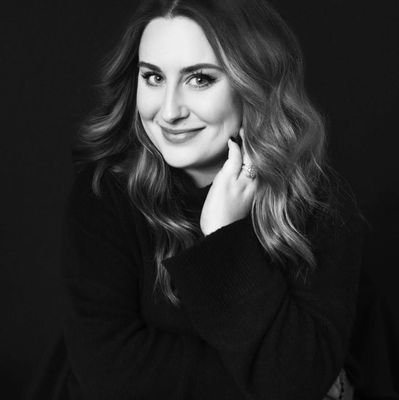 w_1maria's profile picture. 1 help 7-figure online entrepreneurs build dream teams to 8+! Let's Talk📥📥📊