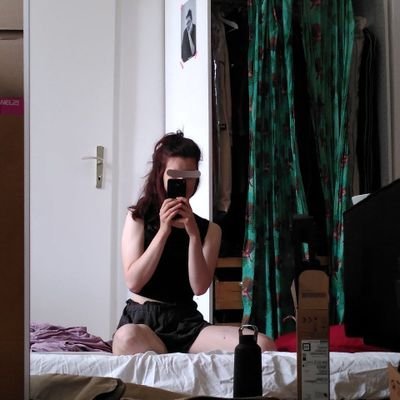 she/her | 🏳️🌈 | thoughs and words and something new?