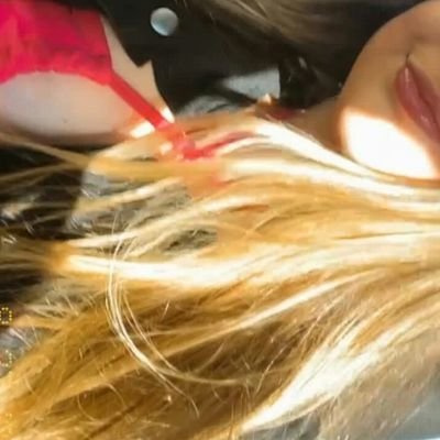 giovannasenraa's profile picture. 