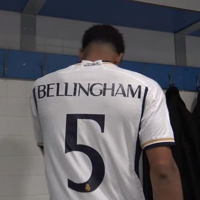 XnZh925122's profile picture. 