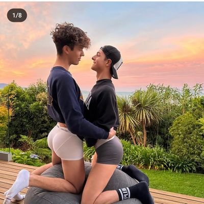 oma21aaar's profile picture. 