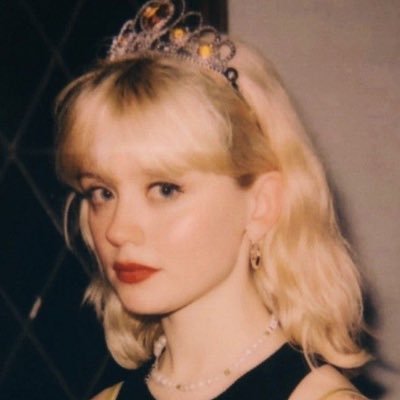 #TAYLOR since 2018’ ༅:*:✼’ ~ 17 🍥 international swiftie ୭ 🧷 ✧ ˚. ᵎᵎ 🎀 tn x1, m x 4