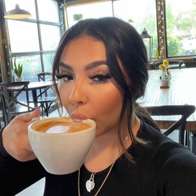 small circle just a chosen few, i wrote it down then i follow thru...
I LOVE COFFEE ☕💕
