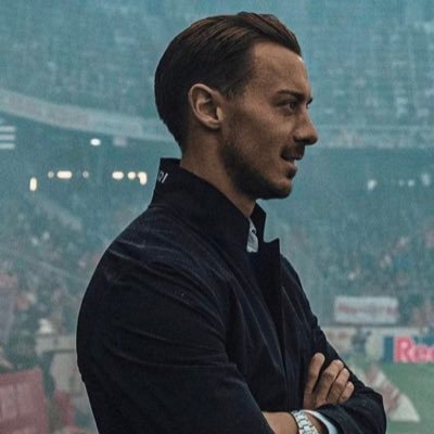 ~عاشق للساحره المستديرة ⚽️✨~