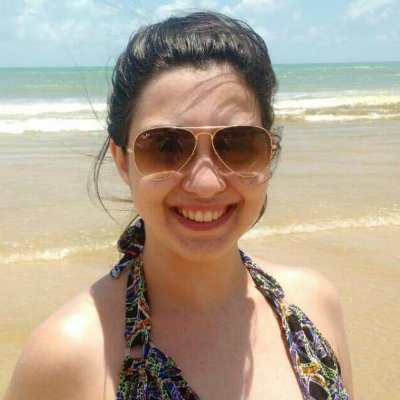 bia_oliveira's profile picture. (ela/dela  //  she/her) Uncomfortably numb.

"Vão para o diabo sem mim,
Ou deixem-me ir sozinho para o diabo!
Para que havemos de ir juntos?" (Álvaro de Campos)