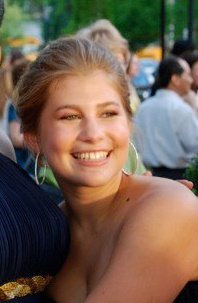 graciepearlman's profile picture. mhm, mhm, mhm, yeah. @WarbyParker